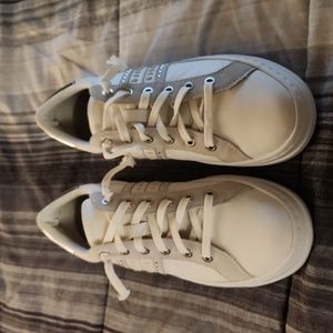 NWOT Geox Sneaker